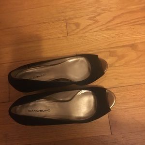Bandolino Peep Toe Wedges